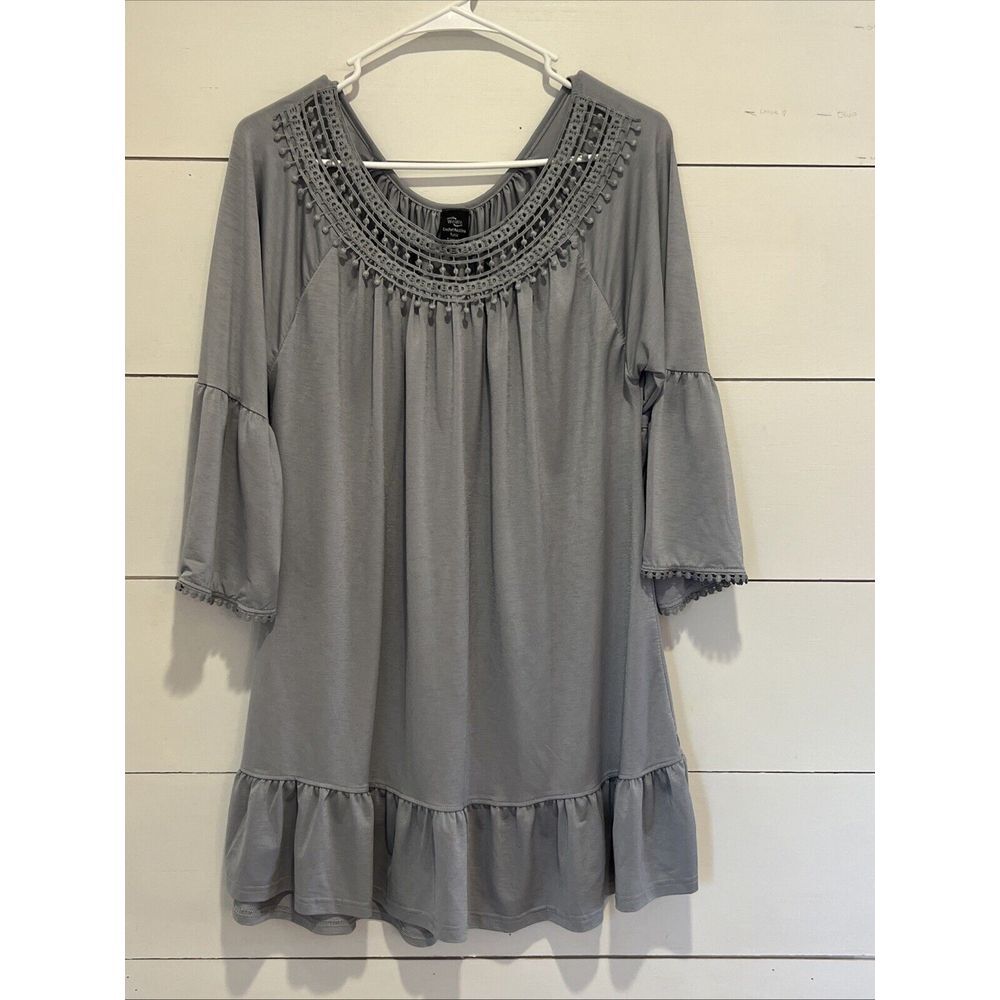 Win Win Silver Gray Stretch Crochet Trim Ruffle Sleeve Tunic Blouse L/XL